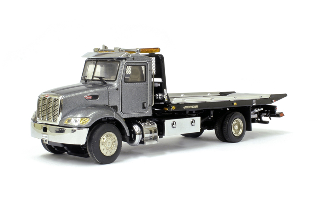 TWH Collectible Jerr Dan Steel Shark Rollback Peterbilt