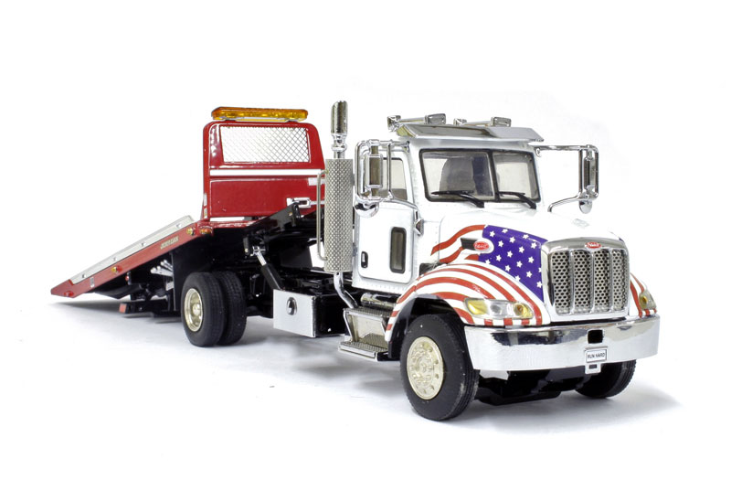 TWH Collectible Jerr Dan Steel Shark Rollback Peterbilt  